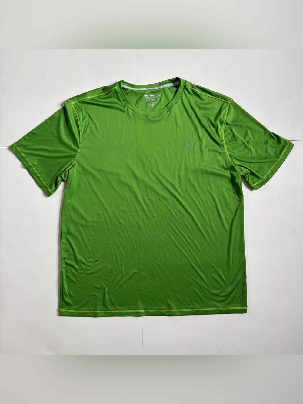 Reel Legends Men's Short Sleeve Performance Tee - Bright Green